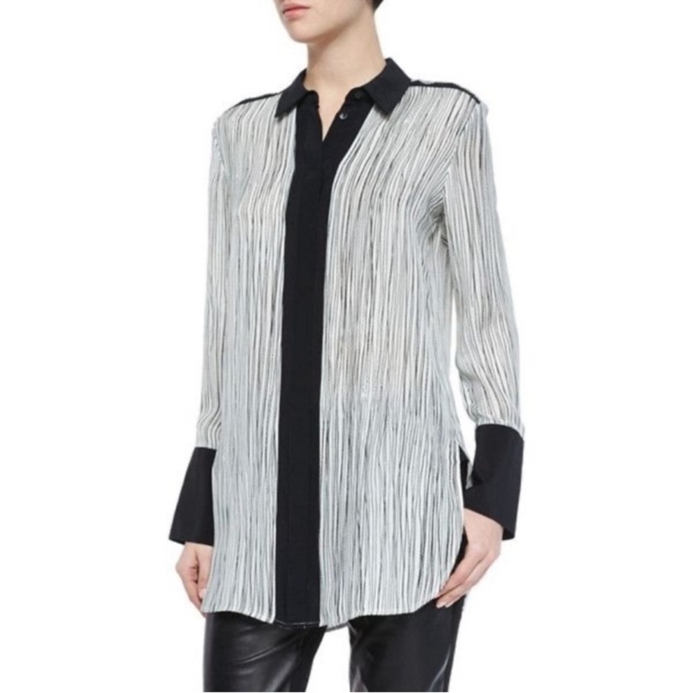 Vince Black and White Silk Wavy Striped Button Down Blouse Size Small